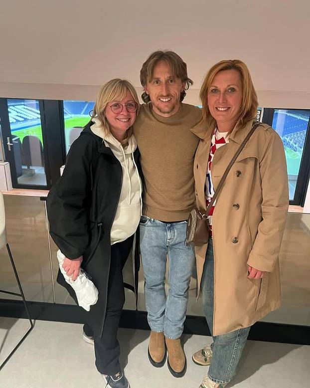 FOTO Ovo je žena kojoj 'vatreni' povjeravaju sve svoje tajne