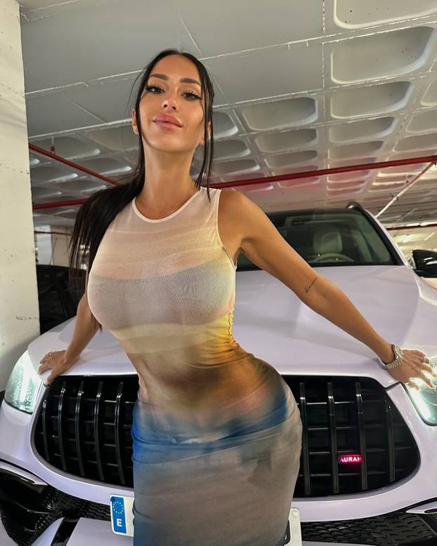 FOTO Svađali su se, tužili, ali i ljubili. Pogledajte zašto Jesé ne može odoljeti zgodnoj Španjolki