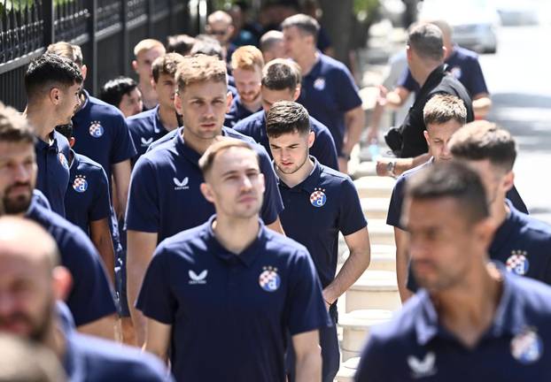 Baku: Igrači Dinama uoči sutrašnjeg susreta s Qarabagom prošetali gradom