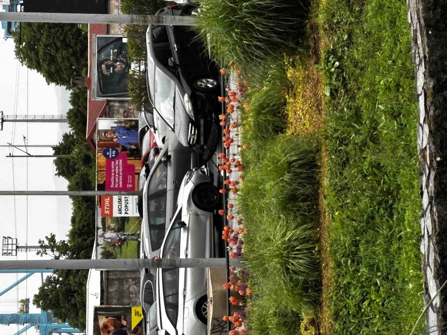 FOTO Sudar u Rijeci: 'Automobil je proklizao i zabio se u drugo vozilo. Čuo se glasan udarac...'