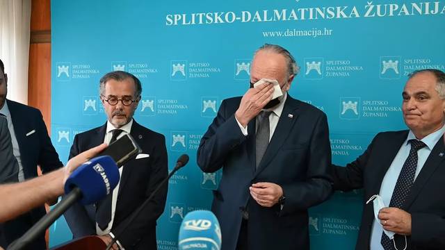 Čileanski ministar rasplakao se na presici u Splitu: Ganulo ga je pitanje novinara o Hrvatskoj...