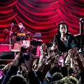 Nick Cave je ‘izvlačio’ fanove na pozornicu, grlio ih i pjevao