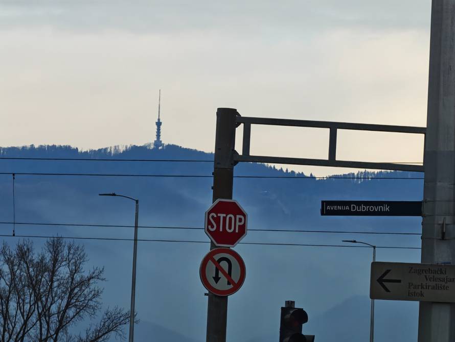 FOTO Isprobali smo Xiaomi 17 Ultra: Fotić koji želi biti telefon