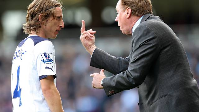 Soccer - Barclays Premier League - West Ham United v Tottenham Hotspur - Upton Park