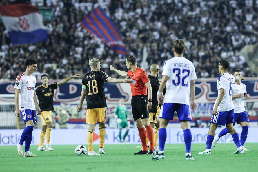 Susret 1. kola Konferencijske lige između Hajduka i Ajaxa