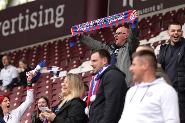 Ženeva: Navijači na polufinalnom susretu Lige prvaka mladih između Hajduka i Milana