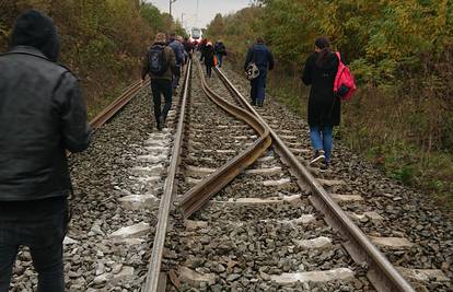 Nesreća blizu Vrbovca: Vlak sa 68 putnika iskočio iz tračnica