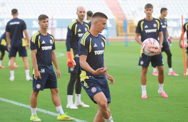 Split: Hajduk održao trening na Poljudu uoči sutrašnje utakmice