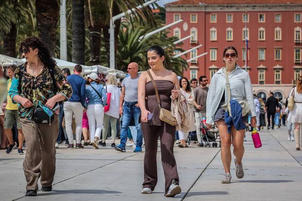 Sunčan dan u Splitu 