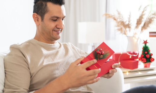 Bo&zcaron;i&cacute;ni pokloni za mu&scaron;karce: Kako pogoditi dar koji &cacute;e stvarno koristiti?