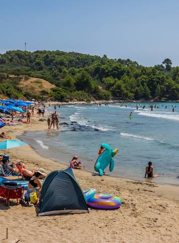Lumbarda: Pjes&ccaron;ana pla&zcaron;a Pr&zcaron;ina na ju&zcaron;noj strani Kor&ccaron;ule 