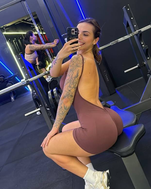 FOTO Atraktivna Argentinka ili brazilska bomba? Bernal i Karol zaludjele su društvene mreže...