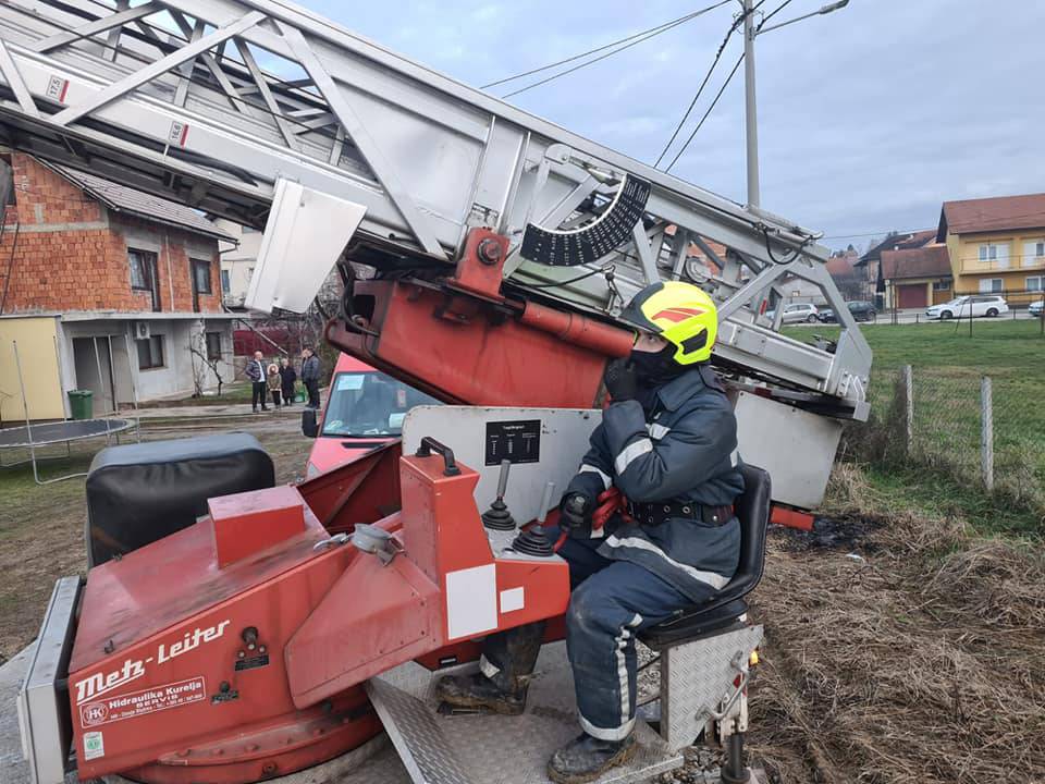 Ovo su lica potresa: Strah nas je, ali mi ćemo pobijediti!