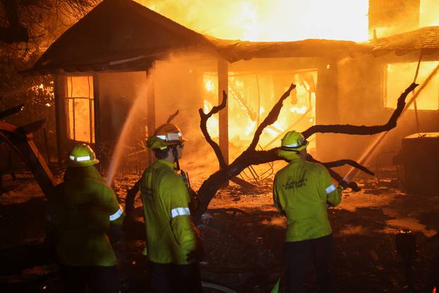 Eaton wildfire in Pasadena