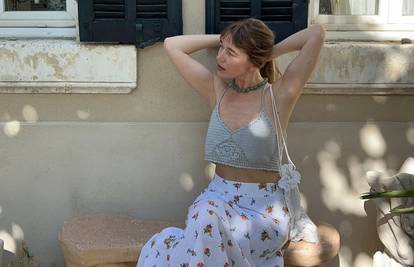 Lagani kukičani top: Prozračna tekstura inspirirana hipi stilom