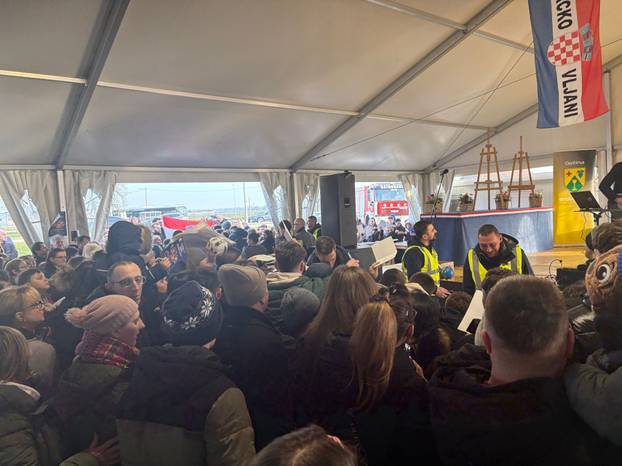 FOTO Brckovljani dočekali svoje brončane junake! Kuzmanović i Raužan oduševili sve prisutne