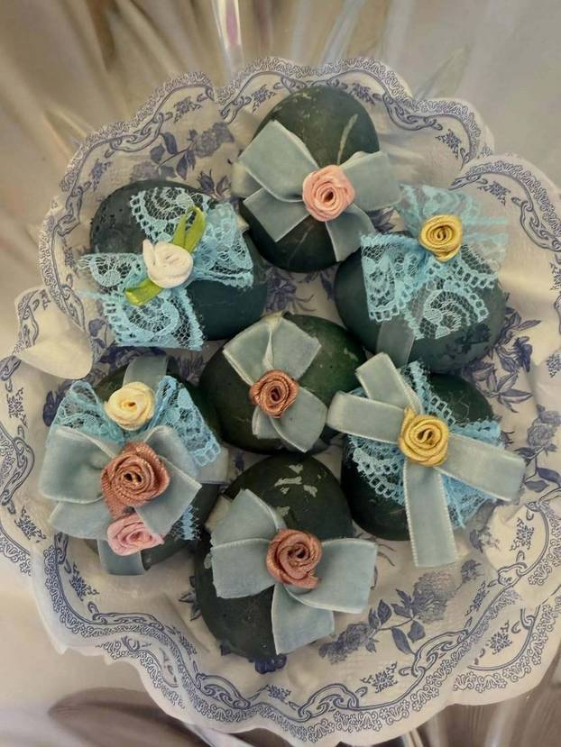 FOTO Evo kako su naši poznati proveli Uskrs: Neki bili na špici, drugi pokazali sređene domove