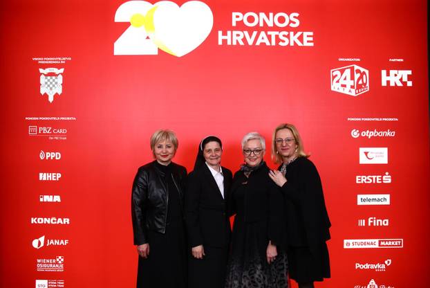 Zagreb: Svečana dodjela nagrade Ponos Hrvatske, fotografiranje prije početka dodjele 