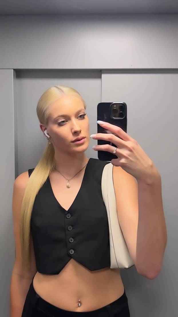 FOTO Nekoć je jahala, a danas je vrsna odbojkašica u Turskoj. Ona je 198 cm visoka senzacija