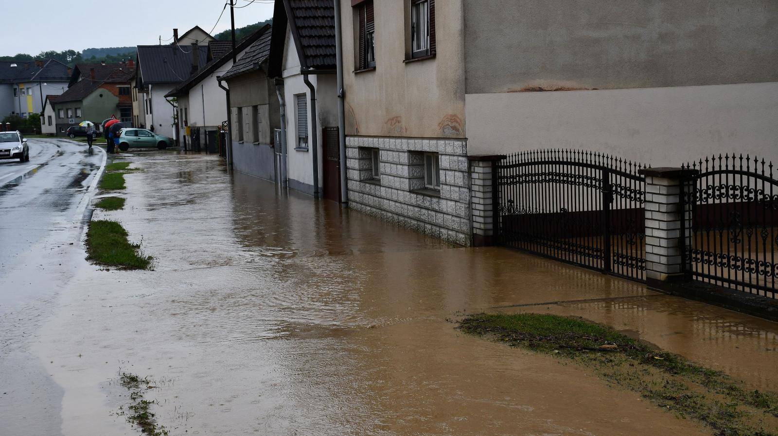 Vidovci: Jako nevrijeme pogodilo požeštinu