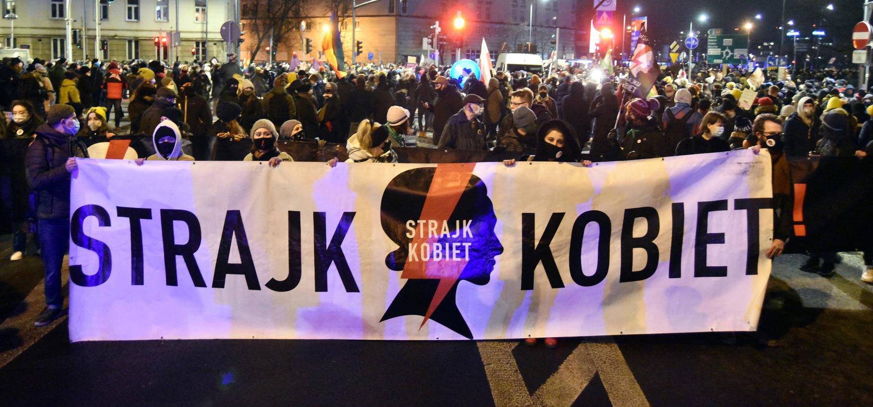 U Poljskoj skandalozni zakon o pobačaju, prosvjednici prijete da će blokirati Varšavu