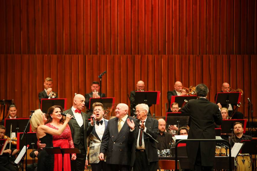 Glazbene legende i zagrebačka filharmonija nastupili u čast 931. rođendana grada Zagreba