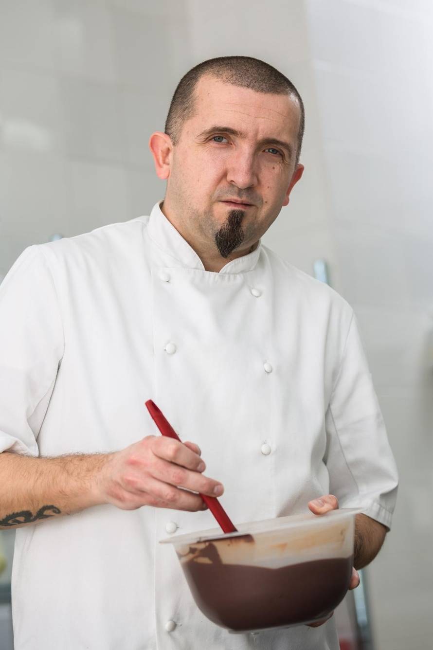 'Sin (22) je prvi put upalio TV, gledao je nastavu školaraca...'