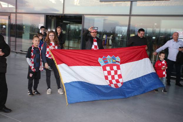 Zagreb: Hrvatski reprezentativci odletjeli u London na utakmicu s Engleskom