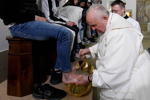 Pope visits Casal del Marmo juvenile prison for foot washing Mass in Rome