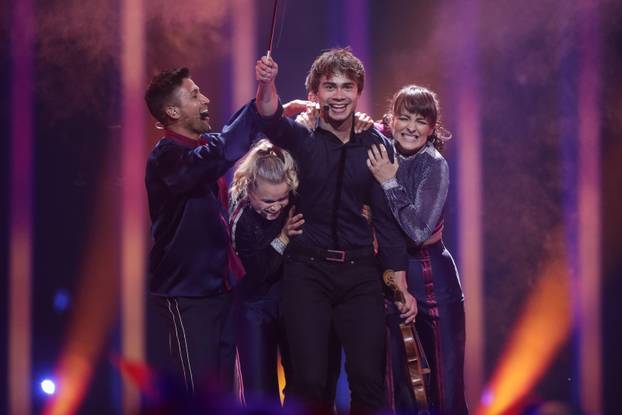 Lisabon: Veliko finale 63. Eurosonga