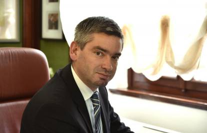 Boris Miletić: Sabor bi trebao glasati o smjeni cijele Vlade
