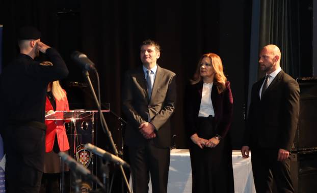 FOTO U Zagrebu prisegnulo 37 polaznika pravosudne policije