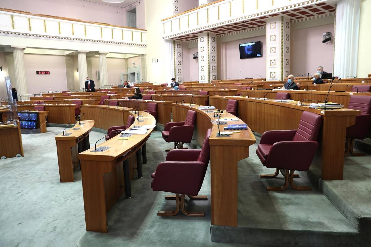 Sabor je izglasao: Uvode kazne za nepoštivanje mjera Stožera
