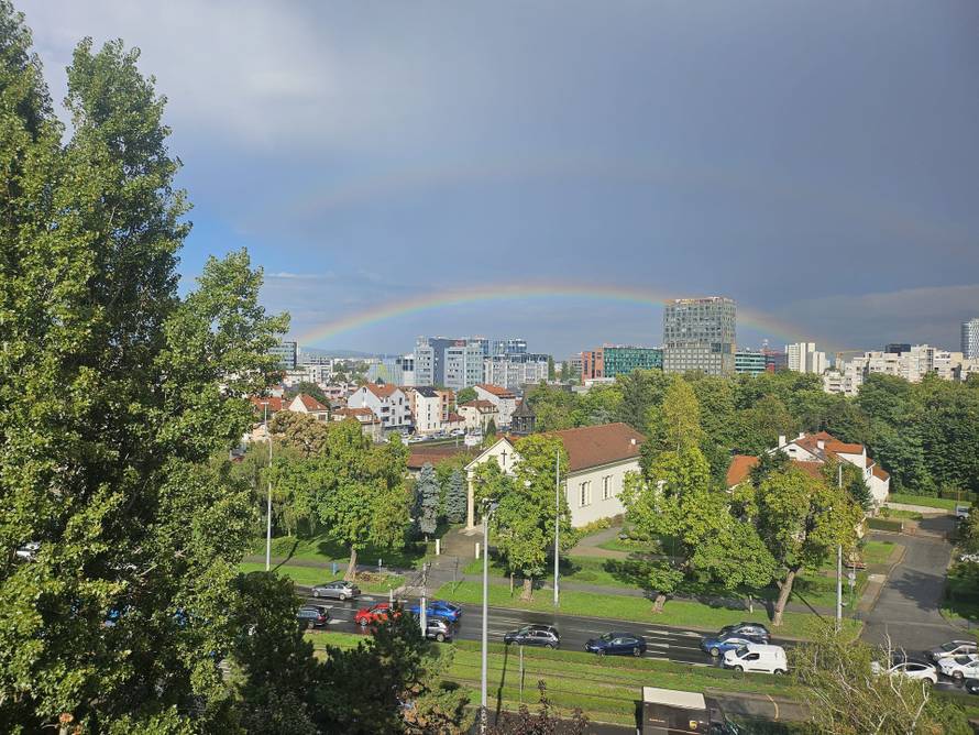 FOTO Duga nad Zagrebom