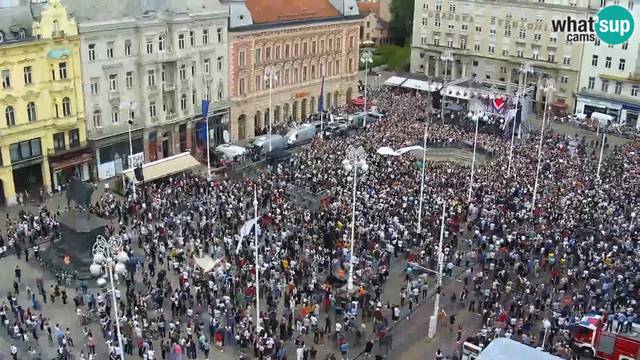 VIDEO Nevjerojatni prizori na Trgu. Pogledajte kako tisuće pjevaju i plešu uz Baby Lasagnu