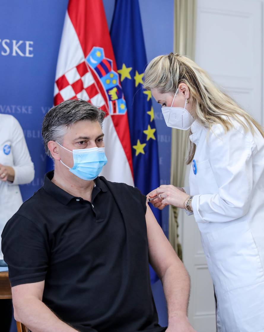 VIDEO: Plenković, Jandroković i Beroš cijepili se AstraZenecom