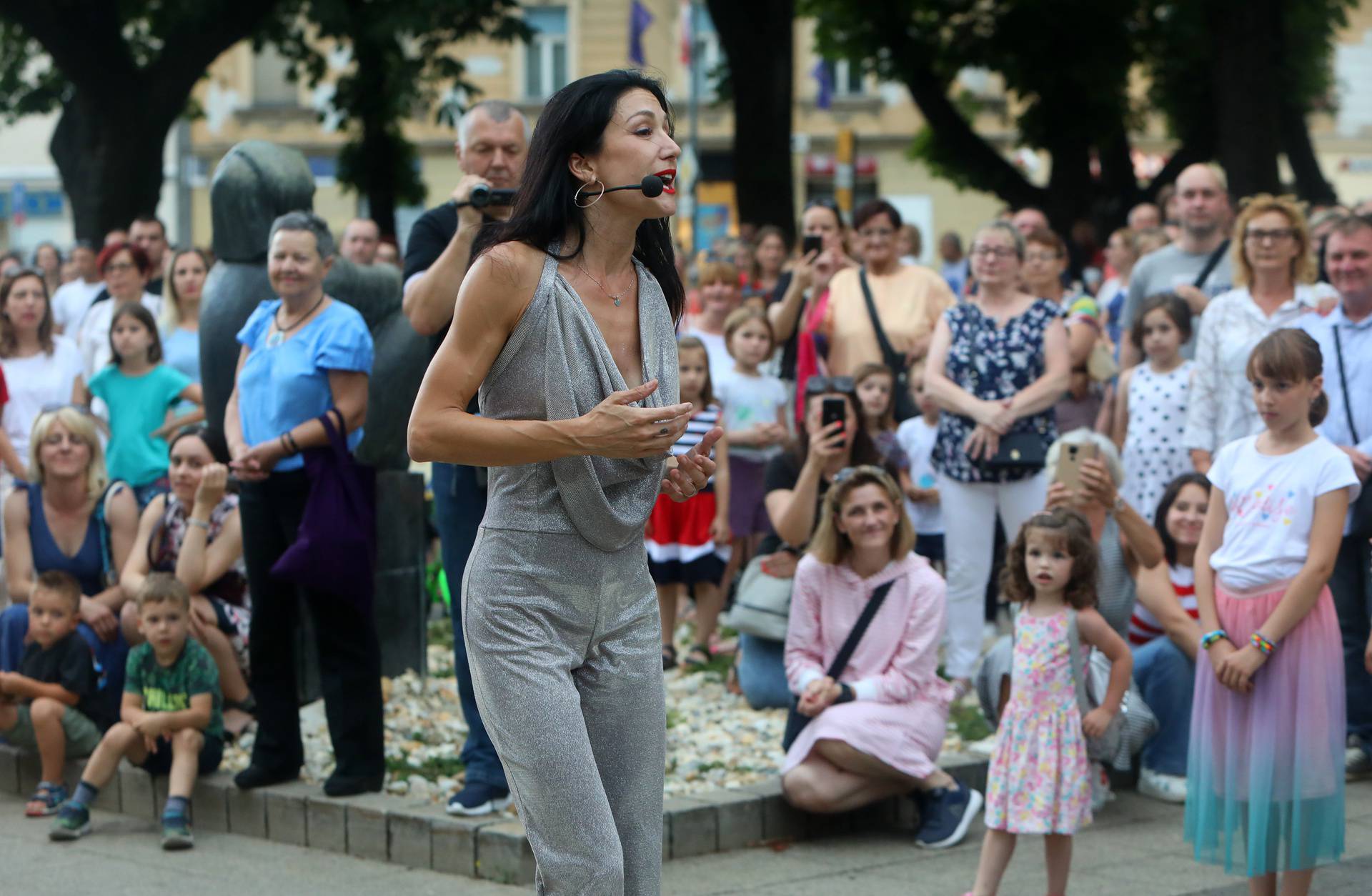 Karlovac: Ana Rucner svirala na otvorenju Zvjezdanog ljeta