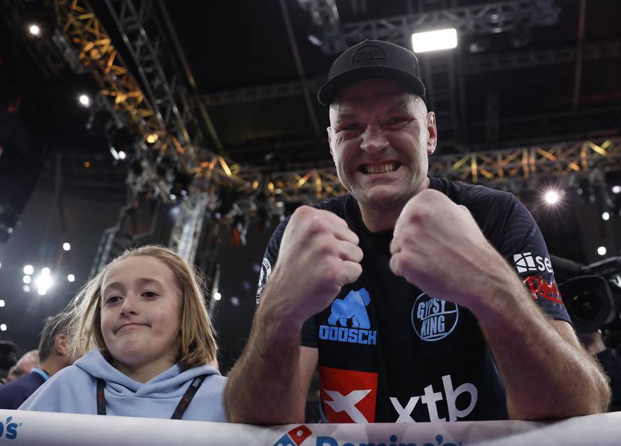 Tyson Fury v Arslanbek Makhmudov