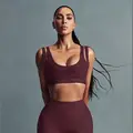 FOTO Oblikuje tijelo i podr&zcaron;ava obline: Kim Kardashian i Nike imaju kolekciju za vje&zcaron;banje