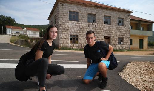 Zatvorili su im školu: 'Tu smo naučili prva slova, žao nam je'