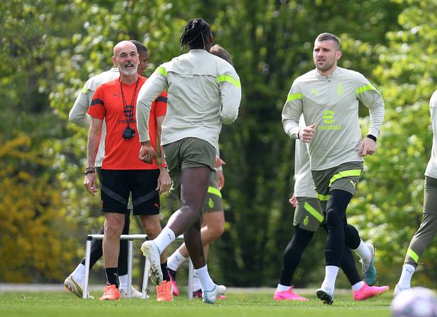 Champions League - AC Milan Training