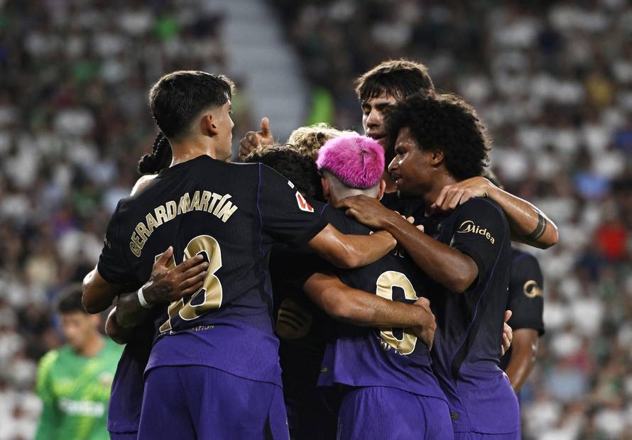 LaLiga - Elche v FC Barcelona