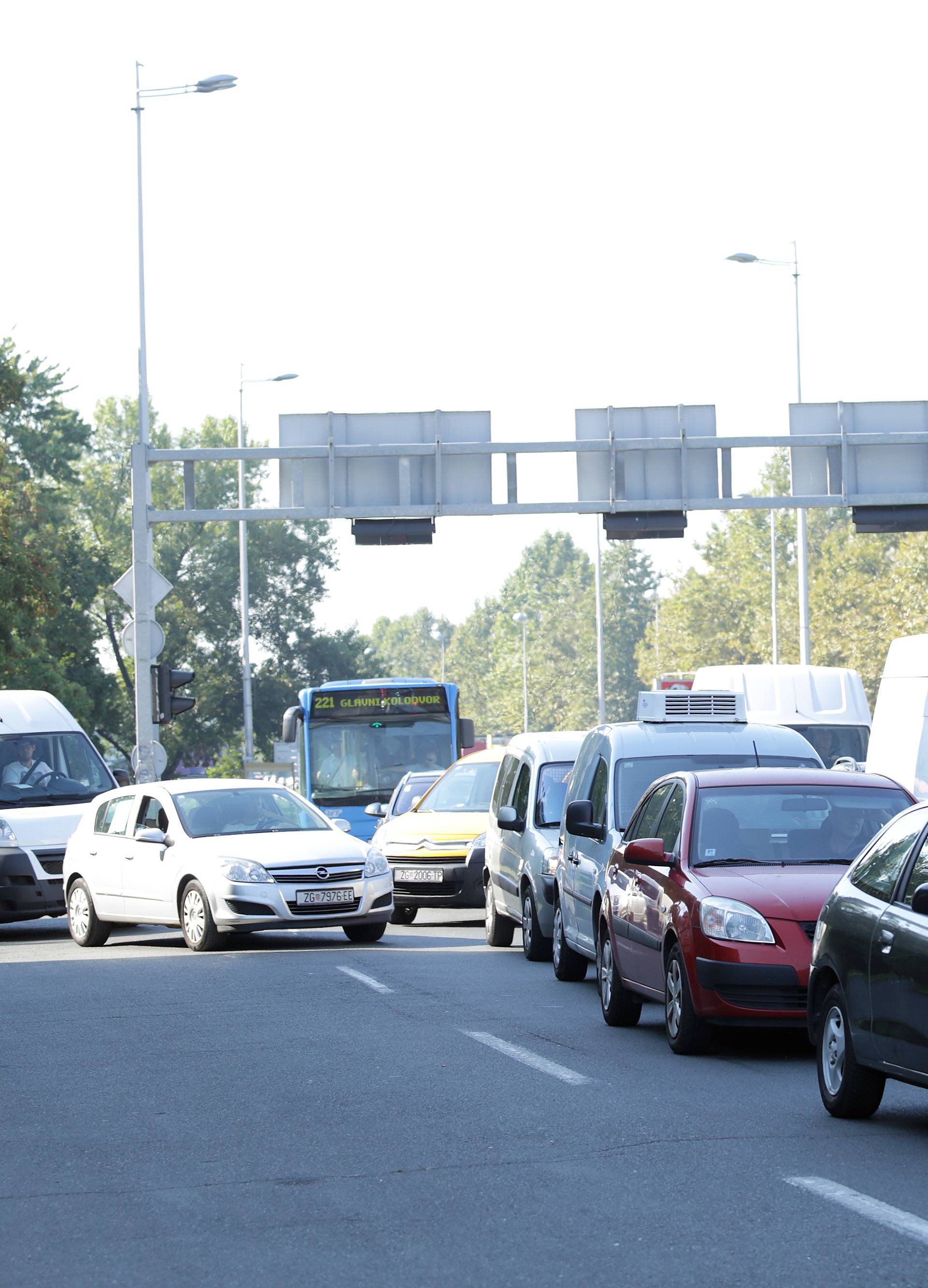 Središte Zagreba u četvrtak zatvoreno za automobile