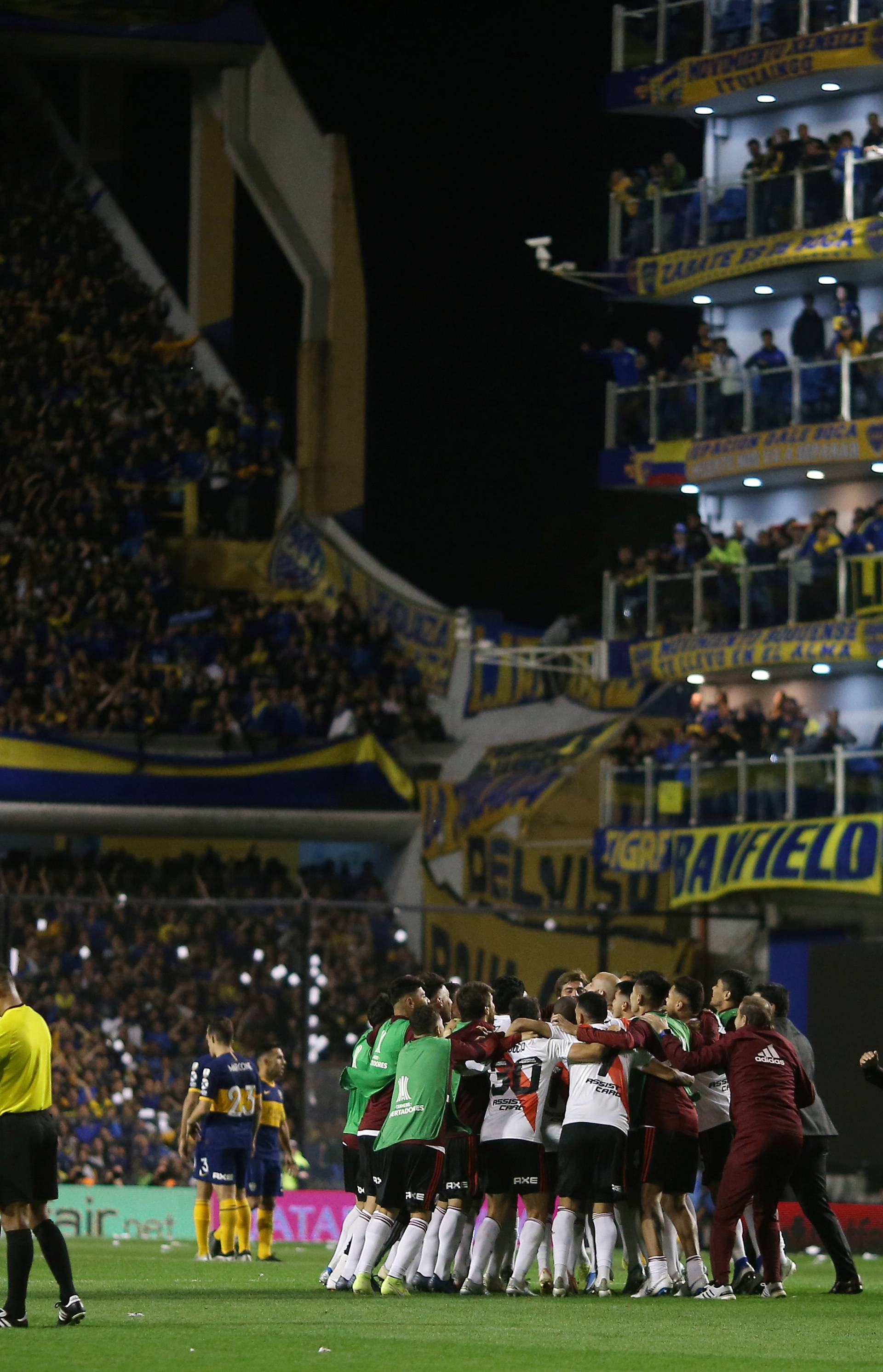 Superclasico zasuli konfetima, River izbacio Bocu za finale...