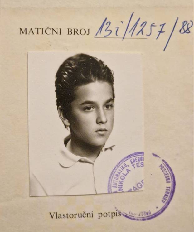 FOTO Možete li prepoznate naše političare po starim fotkama? Malo tko ih može sve pogoditi...