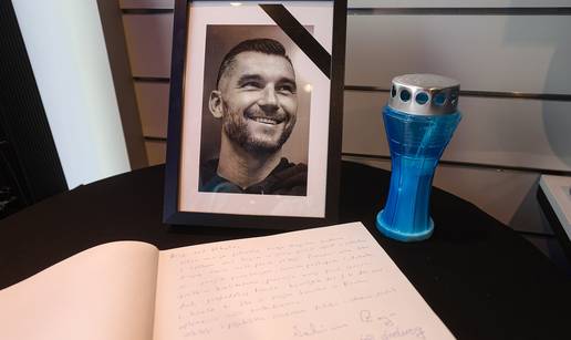 VIDEO Dinamo otvorio knjigu žalosti za Pokrivača. Evo što je napisao Zajec: 'Ponosni smo...'