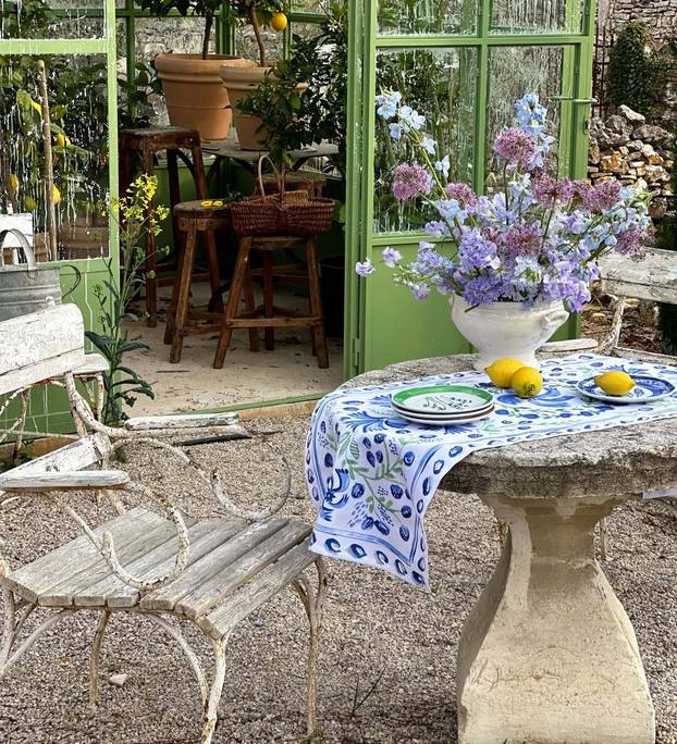 FOTO Šekoranjini stolnjaci su hit: Pogledajte originalni dizajn