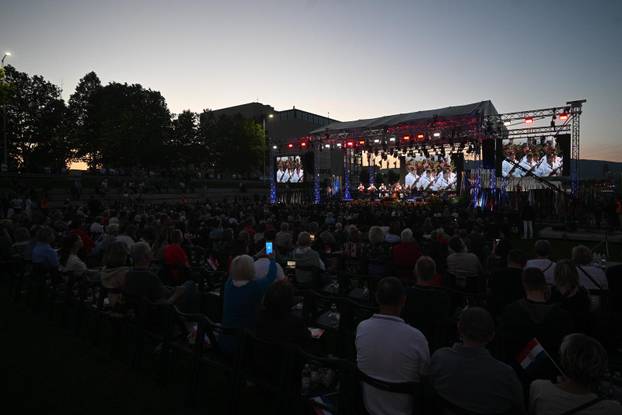 Svečani koncert u Zagrebu povodom 35. obljetnice postrojavanja Zbora narodne garde i ustrojavanja Hrvatske vojske i policije