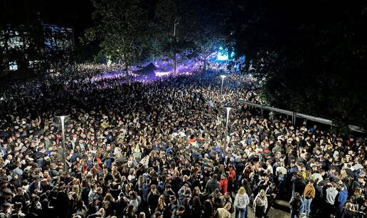 FOTO Ovako je izgledao dom na Savi dok je pjevao Jole! Na koncertu bilo oko 10.000 ljudi