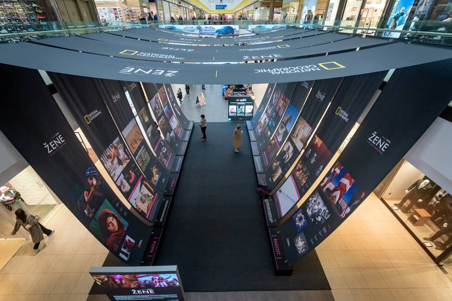 Otvorena putujuća izložba National Geographic fotografija 'Žene - stoljeće promjena'